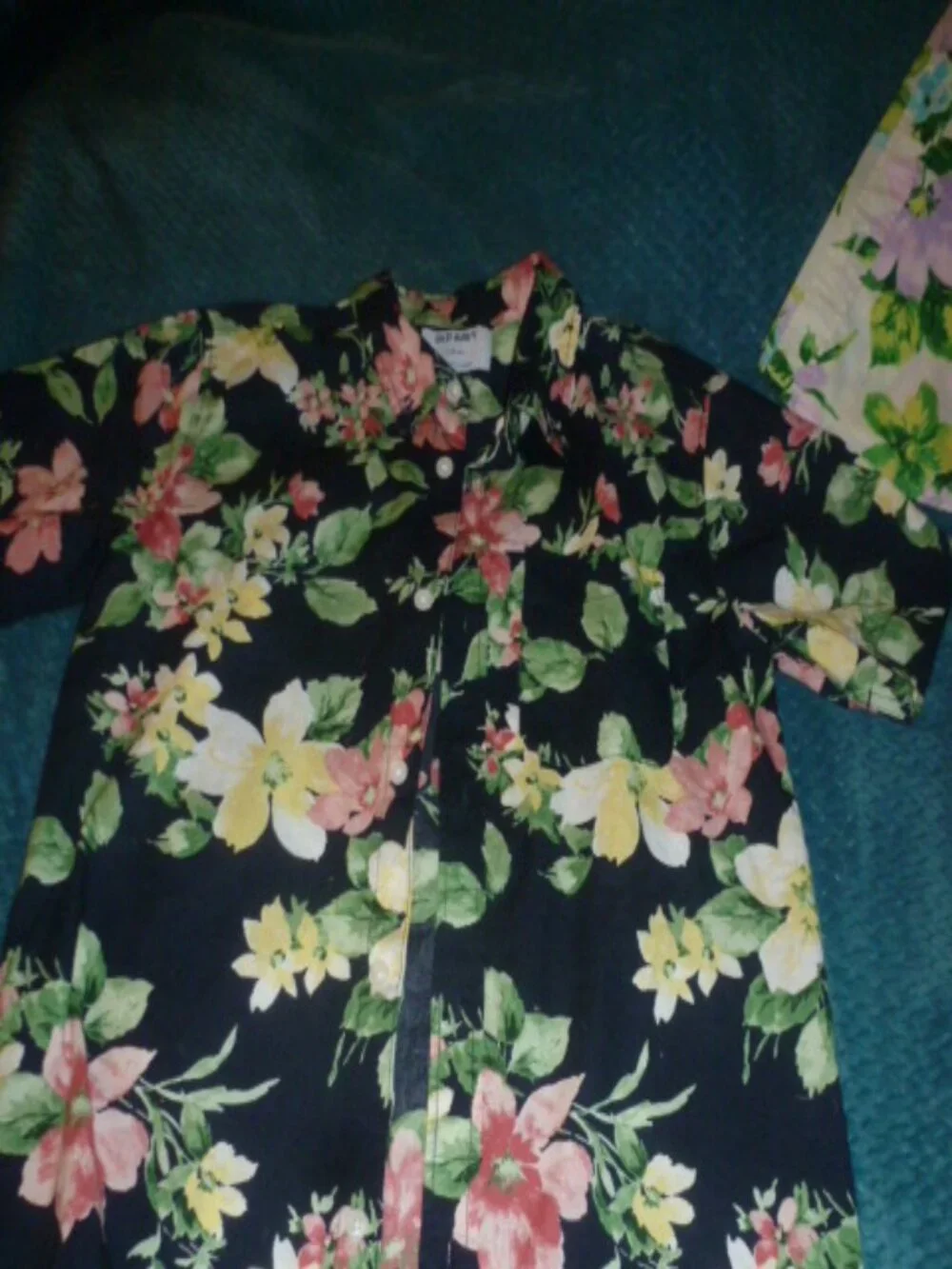 Bundle of 2 Boys Old Navy Tropical Floral Button-Down Short Sleeve Shirts + FREE